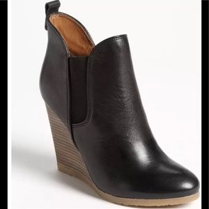 Coach FARAH Leather Boot w/ wood Wedge Crepe Sole